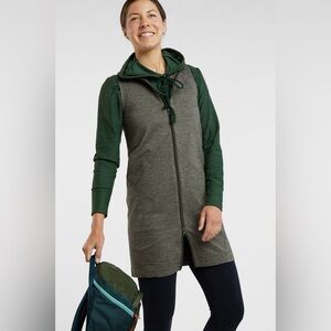 Title Nine she leads tunic zip front dress